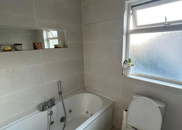 Nyaraló Large In South